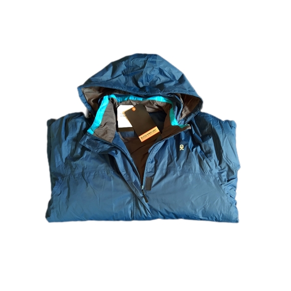 Womens Rain Jacket - Picture 3 of 3